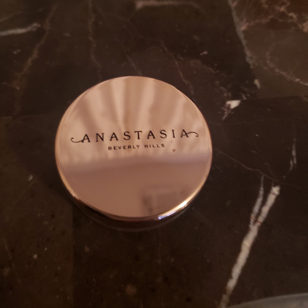 Anastasia Brow freeze